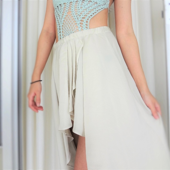 SW3 Dresses & Skirts - SW3 Bespoke sheer beige high low skirt